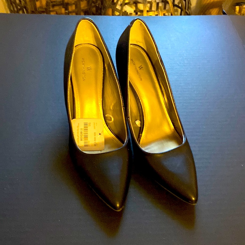 Worthington black heels